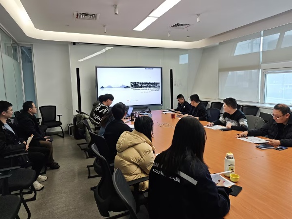 徐姣-建規室-英文匯報現場掠影_副本.jpg